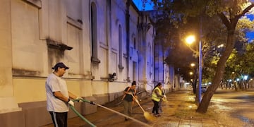 Limpieza de veredas (Prensa Municipalidad de Rafaela)