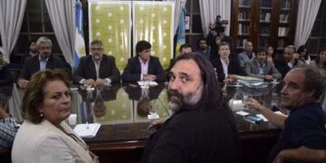 Reunión entre el Gobierno y los docentes