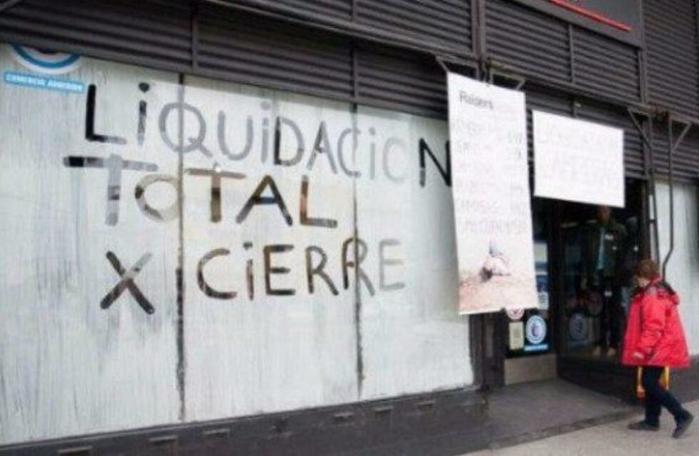 El centro salteño quedó con 463 locales vacíos por la crisis económica