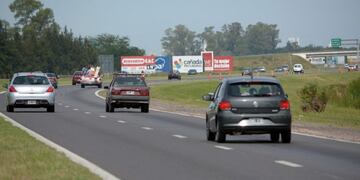 El accidente se produjo sobre la cabecera sur del acceso a Rosario.