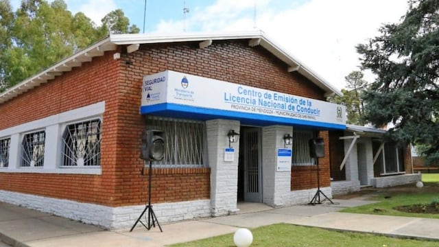 Oficina de emisión de Licencias de Conducir en San Rafael.