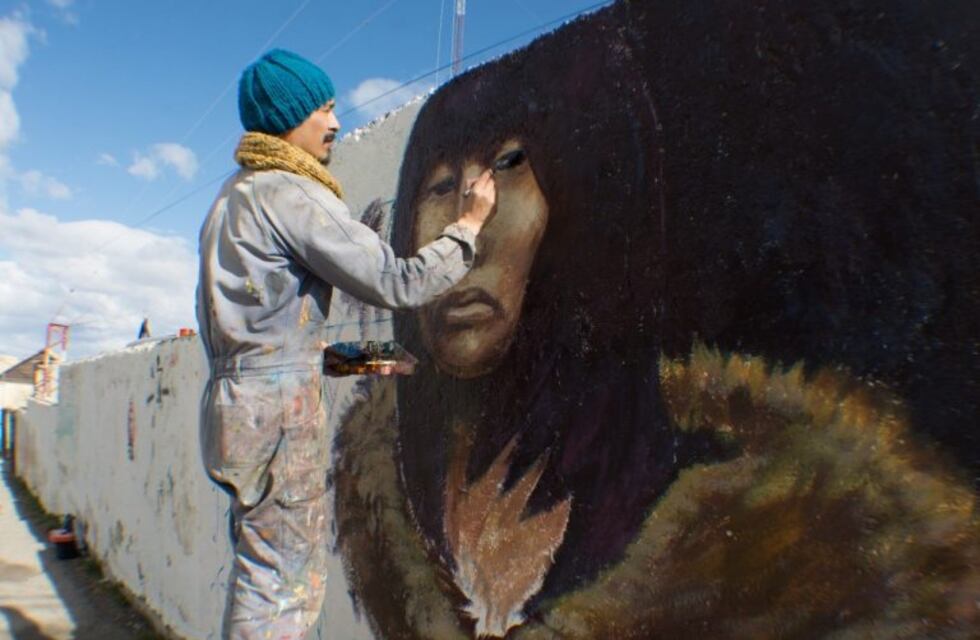 Ushuaia prepara recorrido de murales sobre Pueblos Originarios