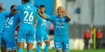 El lateral uruguayo llegó con Belgrano en Primera, y vuelve a la Superliga\u002E