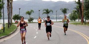 Maraton Carlos Paz con participacion de atletas de Arroyito