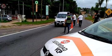 Extreman controles en los accesos a Punilla\u002E (Foto: prensa municipal)\u002E