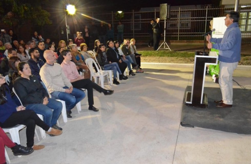 Capitanich habilitó nuevas obras de pavimento en Villa Don Rafael