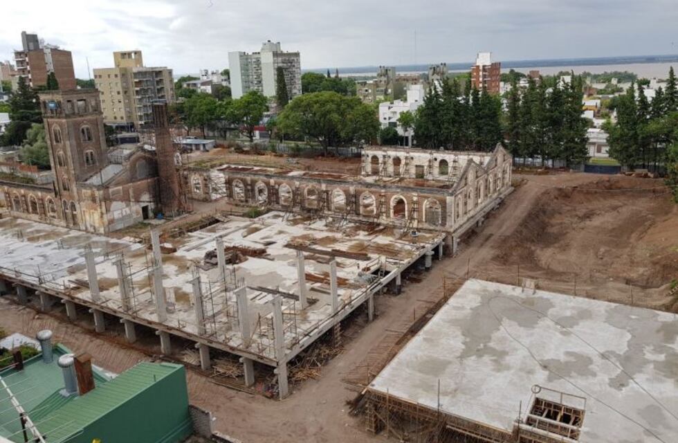 Sigue avanzando la construcción del shopping en Paraná