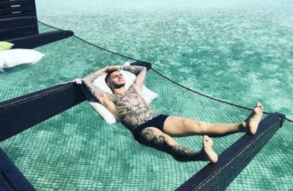 El desnudo hot de Mauro Icardi en sus vacaciones con Wanda Nara