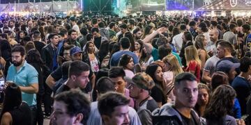 Se esperan más de 25 mil personas para la cuarta Fiesta de la Cerveza Artesanal\u002E (Diario Chaco)\u002E