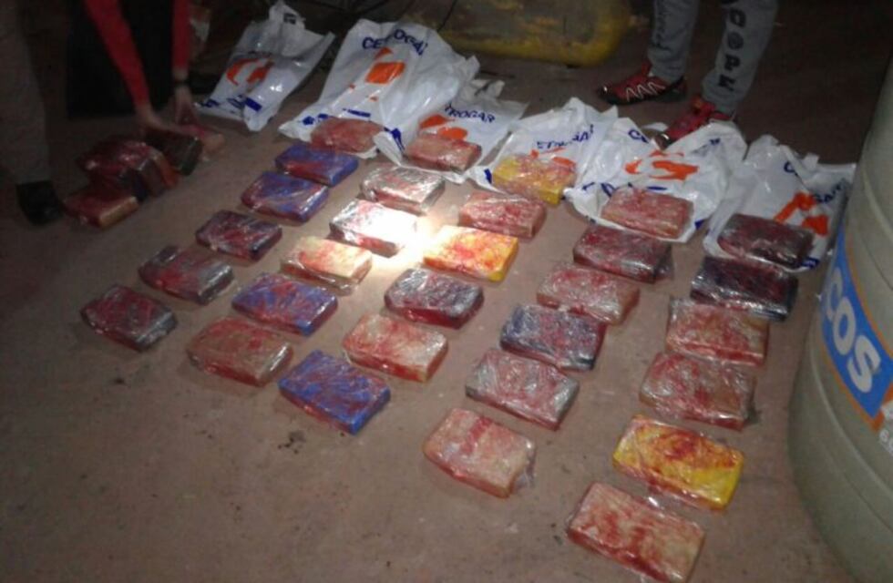 En un golpe récord al narcotráfico, la Policía de Mendoza secuestró 42 kilos de cocaína