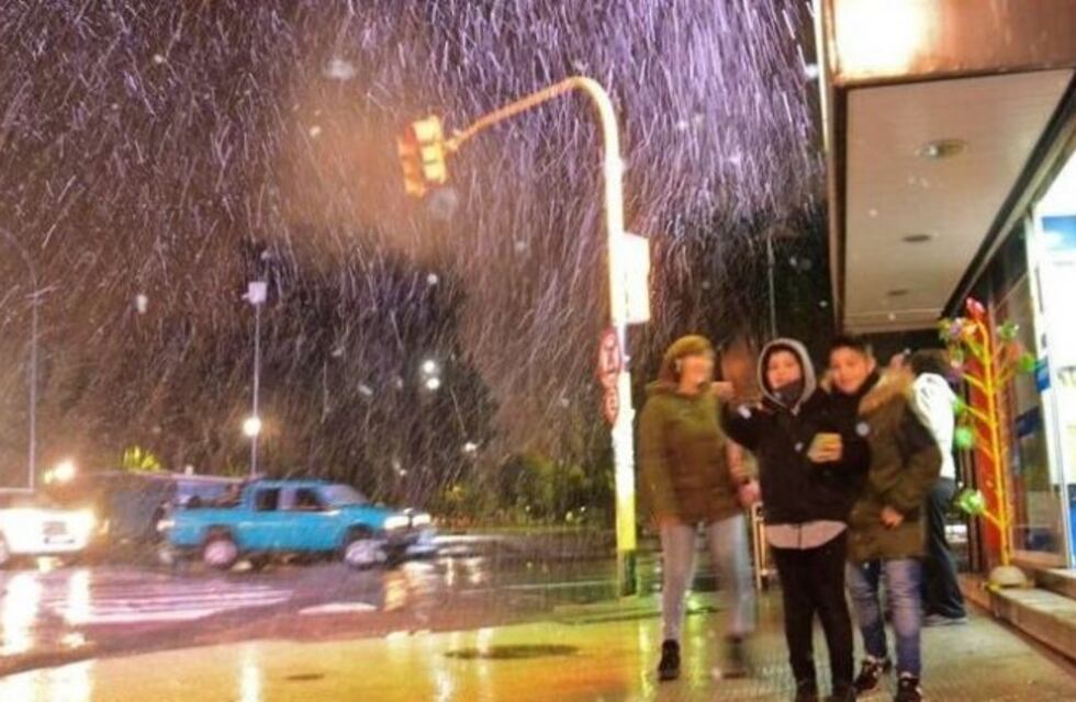Ola polar: Nieva en Bahía Blanca y alrededores