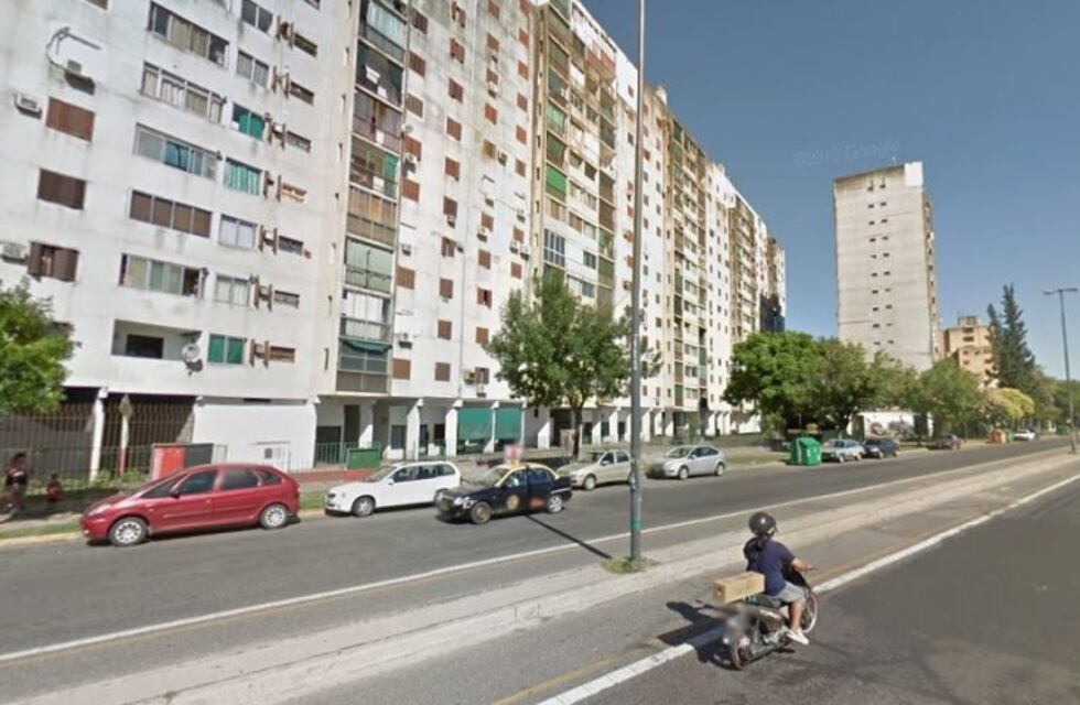 Engañaron a una anciana para robarle el dinero que tenía guardado en su casa