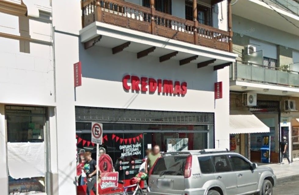 Echaron a todo el sector comercial de Credimás en Salta