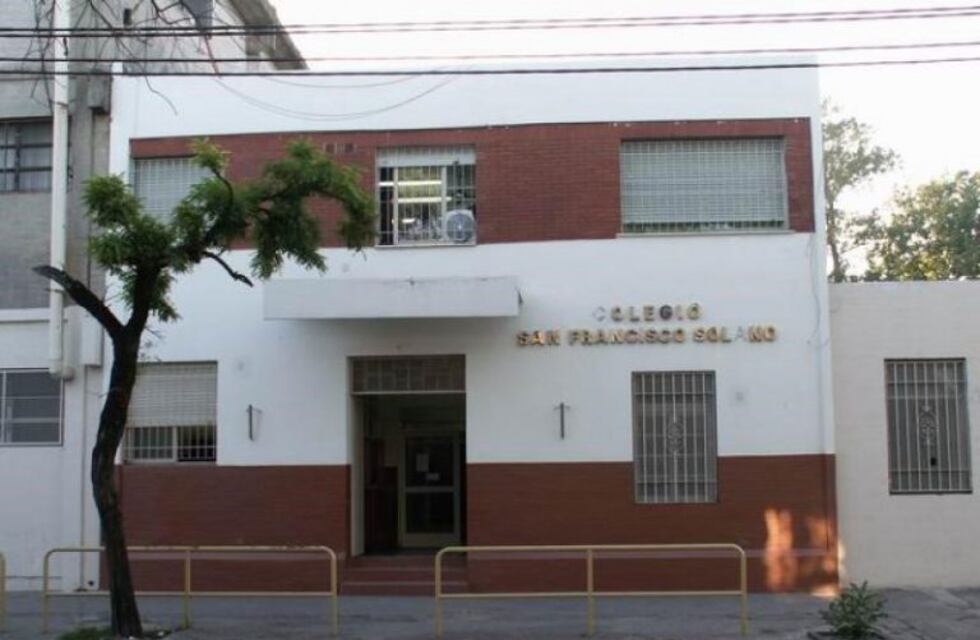 Un menor le quebró el maxilar a un compañero de clase en medio de una pelea escolar