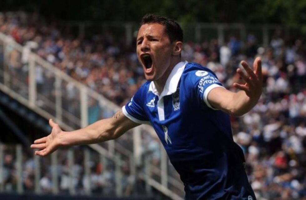 Un delantero uruguayo, el primer apuntado de Llop