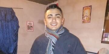 Gabriel Fernández, el joven que fue asesinado en barrio Comercial por defender a su papá del robo de un teléfono\u002E (Facebook)