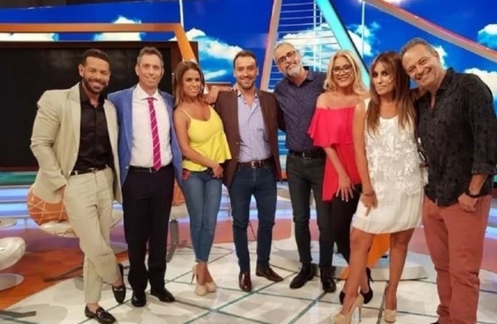 Un histórico integrante de Intrusos se despide del programa