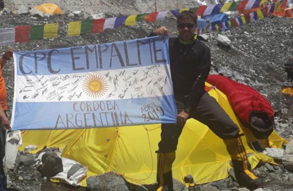 El montañista cordobés rescatado en el Everest planea subir al monte más alto de la Antártida