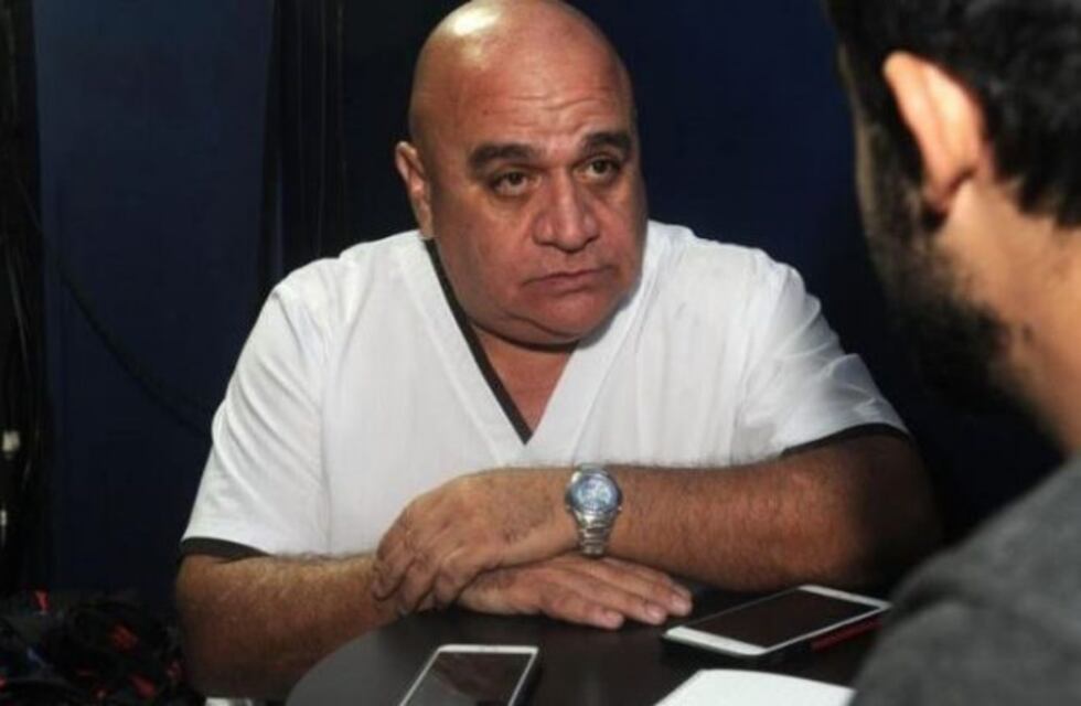 Eduardo Hassán, el profesor acusado de discriminación en la UNT, recibió ocho denuncias por maltrato a los alumnos