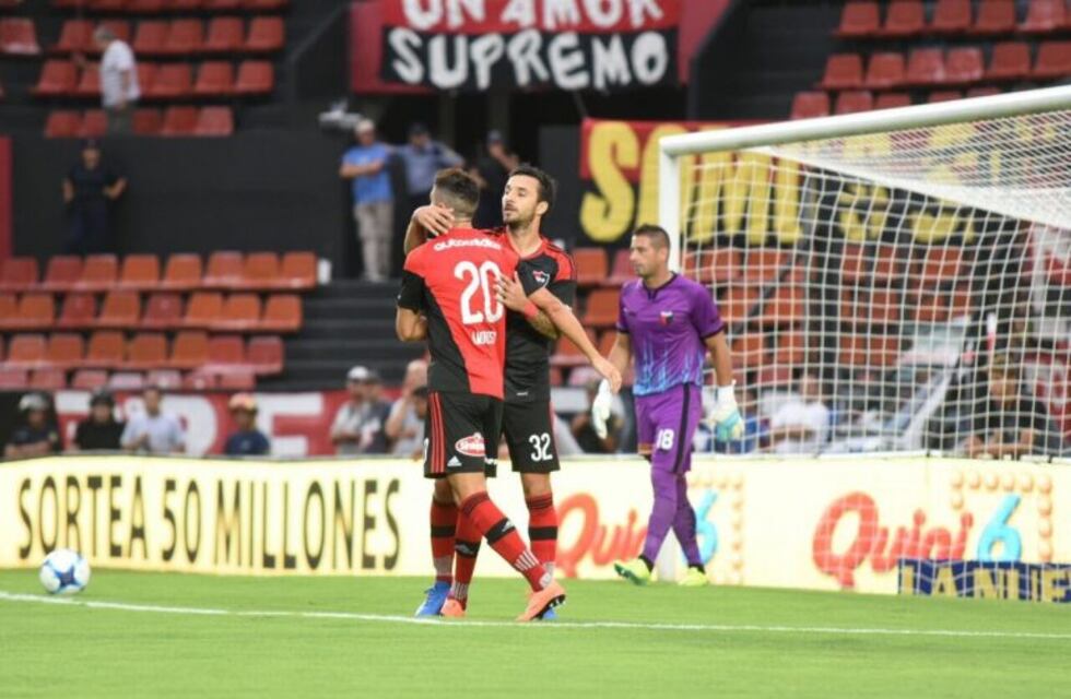 Newell's cerró la pretemporada con otra igualdad ante Colón