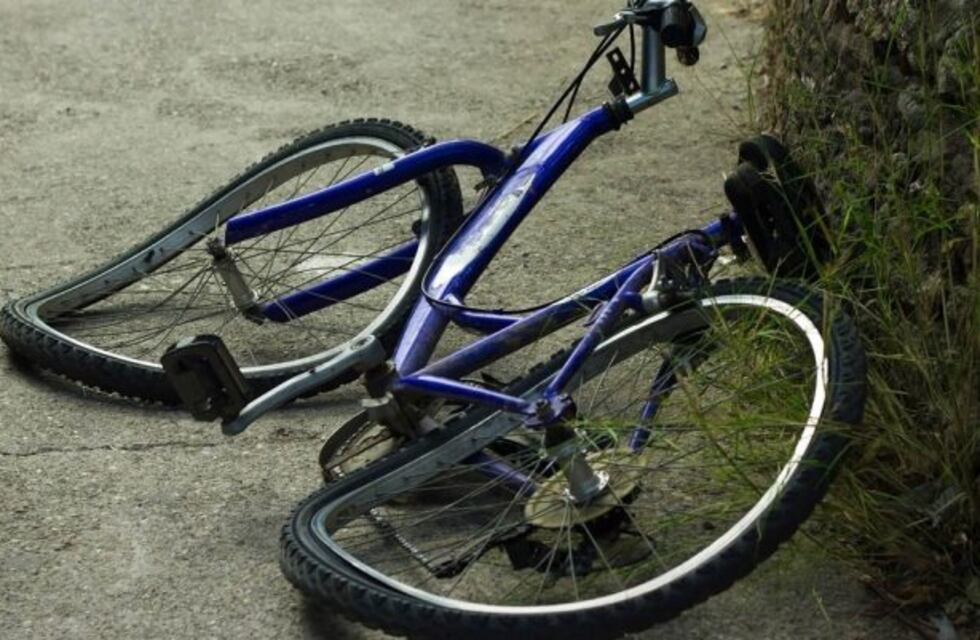 Murió un ciclista en un triple choque