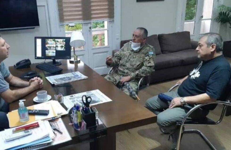 Villa María: ex combatientes de Malvinas ayudan con el control de cuarentena