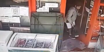 Otro menor de edad armado intentó robar un kiosco en La Plata