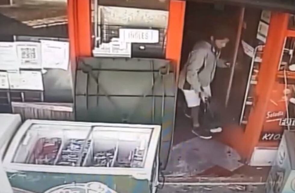 Otro menor de edad armado intentó robar un kiosco en La Plata