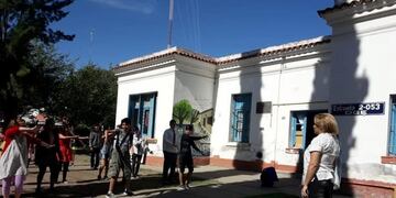 Escuela 2-053 de Villa Atuel. Necesitan elementos para equipar una cocina.