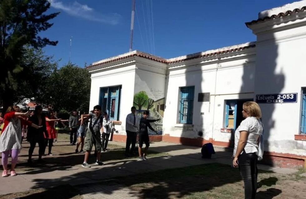 En una escuela de Villa Atuel buscan armar un comedor pero necesitan elementos para cocinar