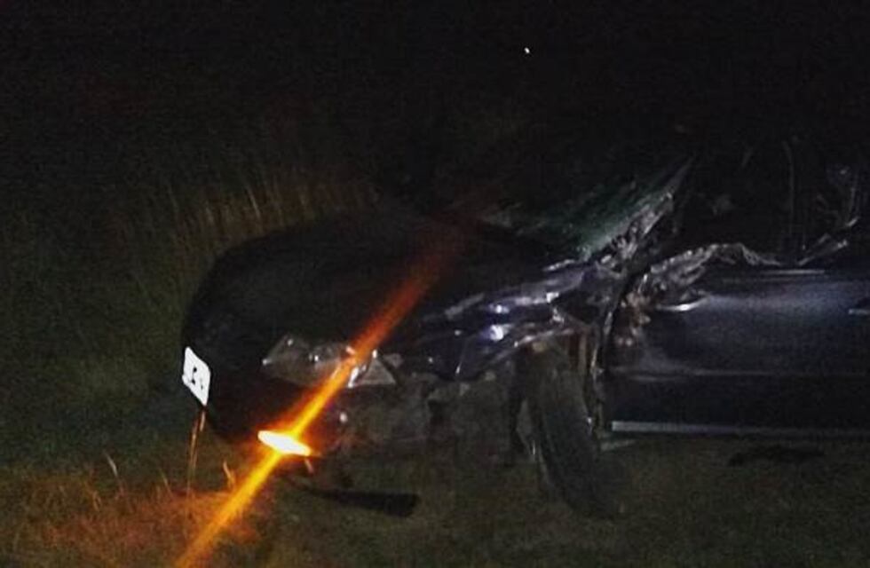 Un hombre resultó herido en un choque entre un camión y un auto