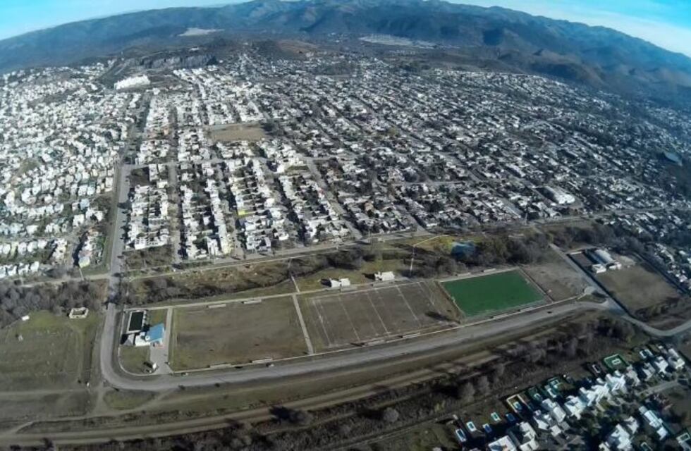 No quiso pagar el pasaje, forzó una cerradura y lo detuvieron