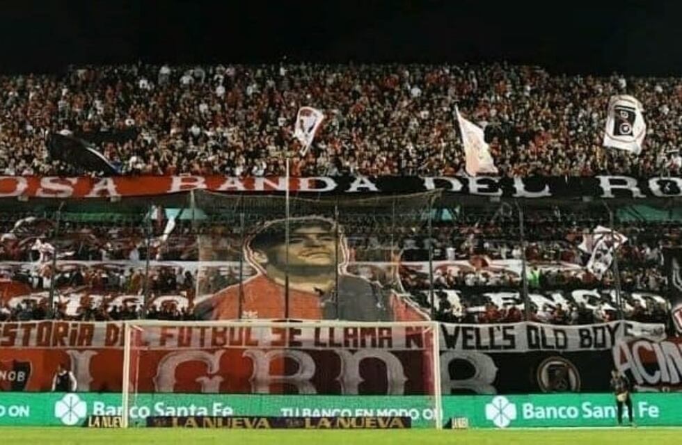 Diego en el Coloso: Newell's usará una camiseta especial y preparó un sillón para el Diez