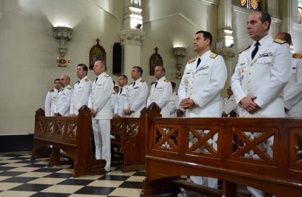 Ceremonia religiosa  en memoria de los Muertos por la Patria