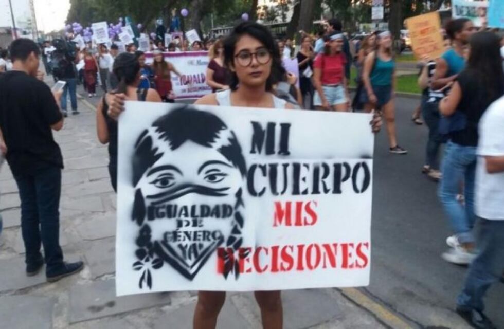 El paro de mujeres fue casi total en el Centro de Salud de Paraná