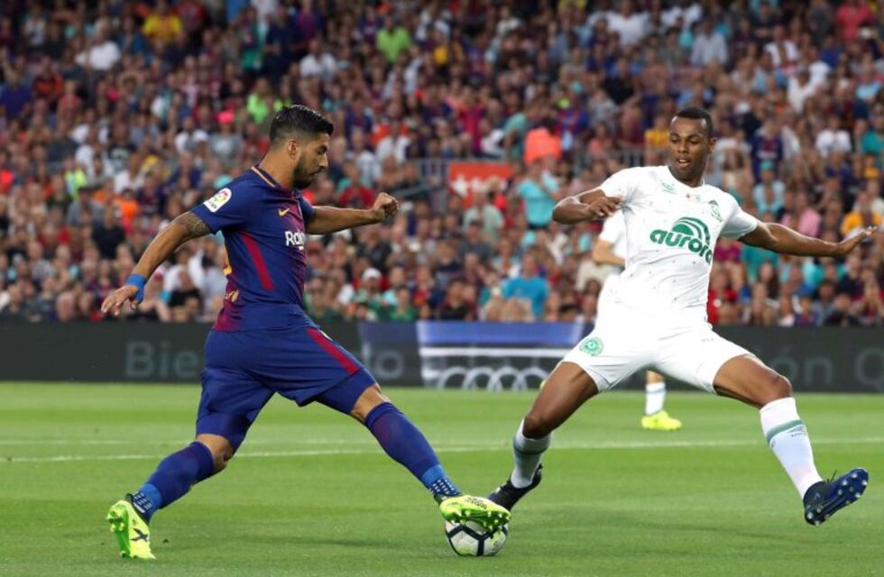 Barcelona goleó al Chapecoense por la Copa Joan Gamper en un partido lleno de emociones