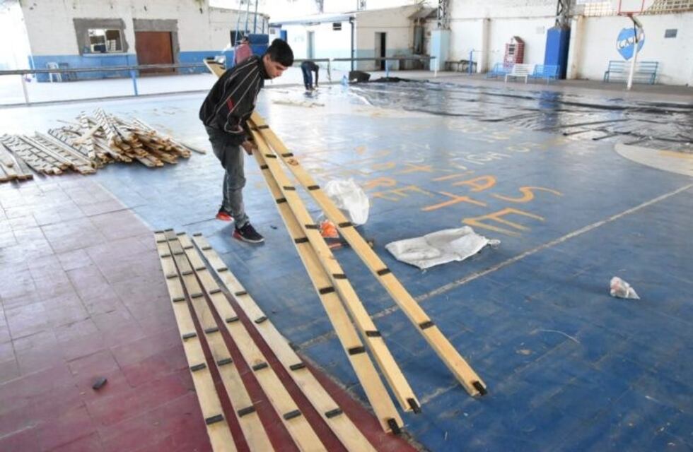 Juventud Unida empieza con las nuevas instalaciones del complejo