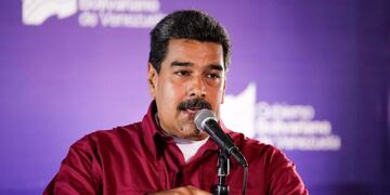 El presidente de Venezuela, Nicolás Maduro, ofrece una rueda de prensa hoy en Caracas después de emitir su voto para las presidenciales en Venezuela\u002E EFE