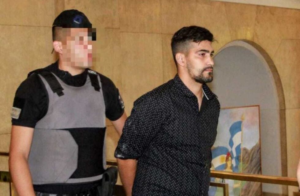 Condenaron a 24 años de prisión al policía que abusaba y robaba a mujeres