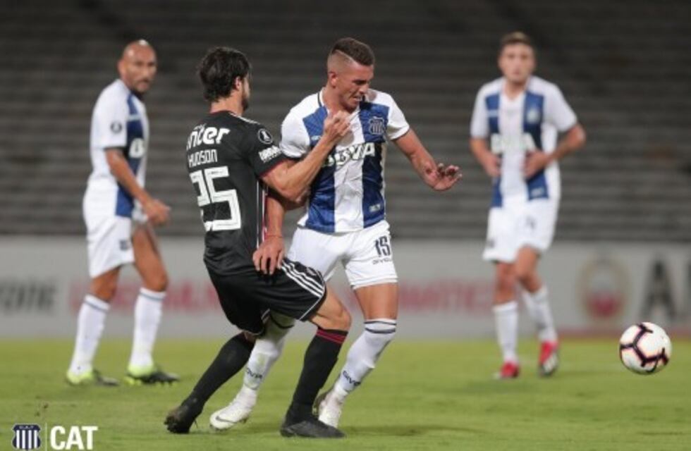 Talleres adquirió el pase del defensor Enzo Díaz