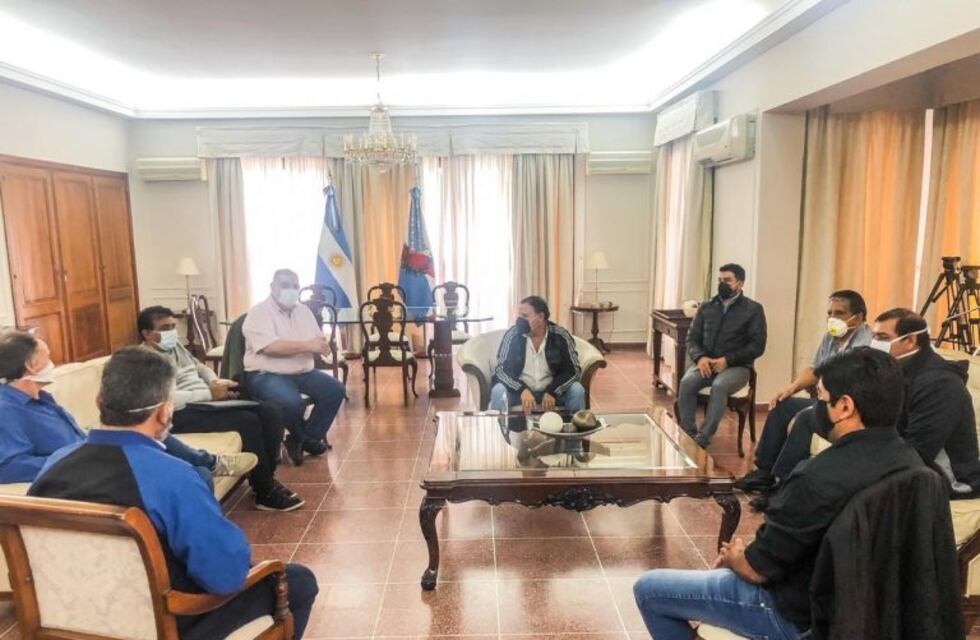 El gobernador se reunió con representantes del sector industrial