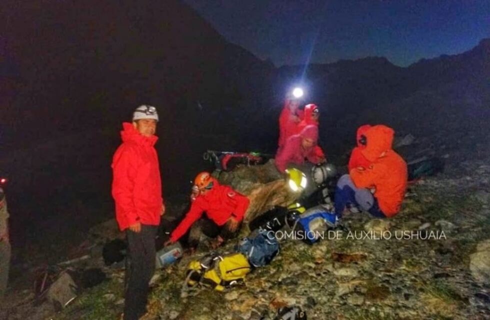 Rescate de dos turistas en la zona de laguna Esmeralda