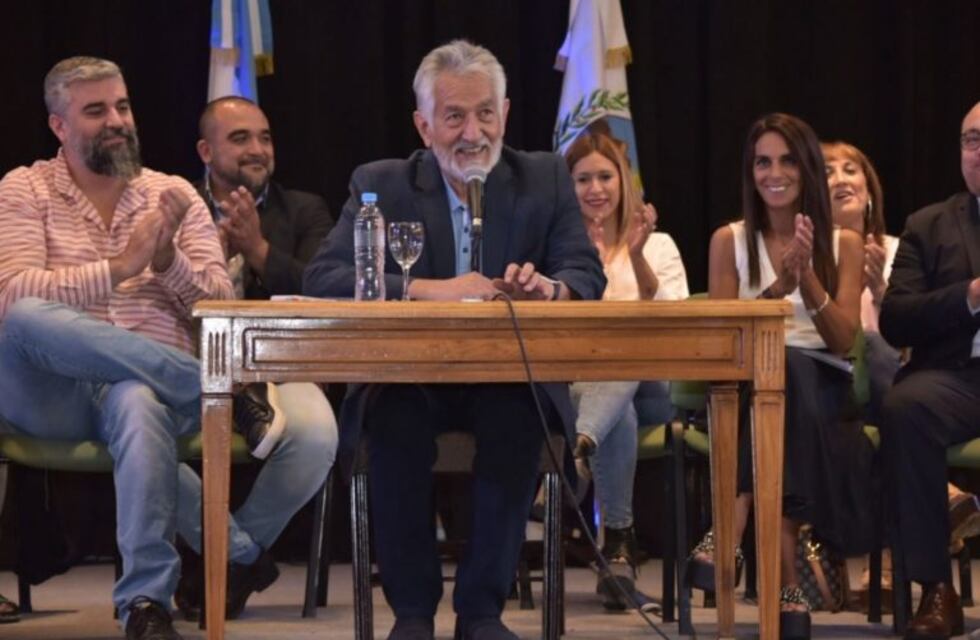 El Gobernador de San Luis otorgó un aumento salarial del 40%