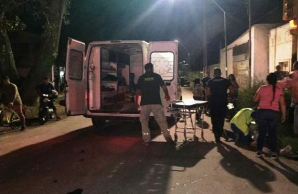 Un hombre se cayó de su moto y tuvo que ser hospitalizado