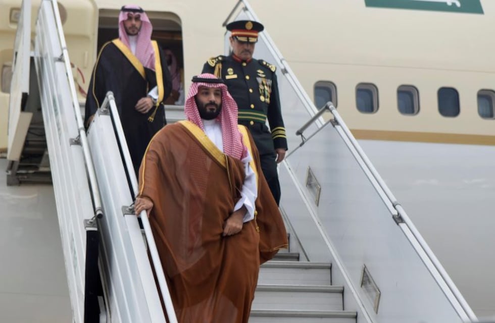 Las excentricidades de Mohamed bin Salman, el príncipe de la dinastía de inodoros de oro