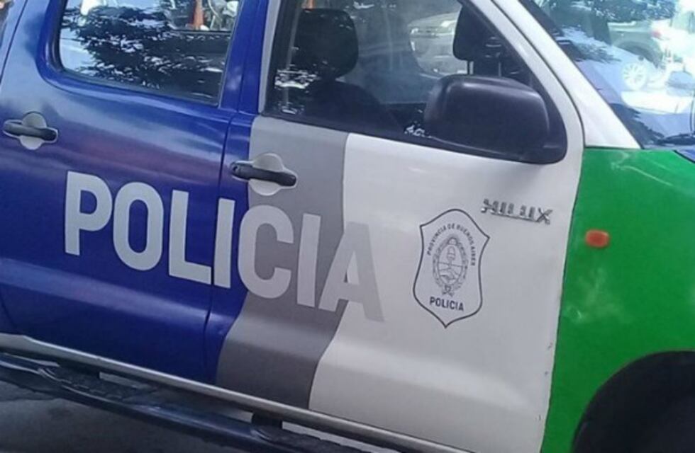 Tres adolescentes apuñalaron a un joven para robarle las zapatillas