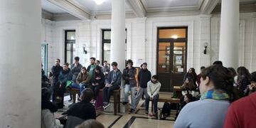 Ingeniería es una de las unidades académicas implicadas en la medida\u002E (Facebook)