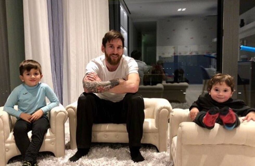La tierna foto de Lionel Messi junto a sus hijos Thiago y Mateo