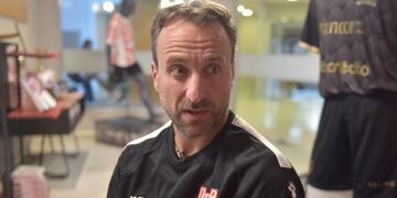Nuevo técnico de Instituto, re contra vale para el ping pong\u002E\u002E\u002E