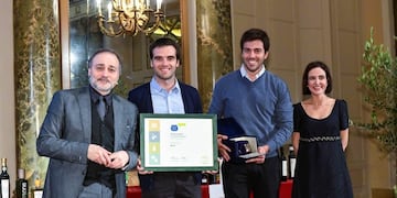 El aceite de oliva de Familia Zuccardi\u002E